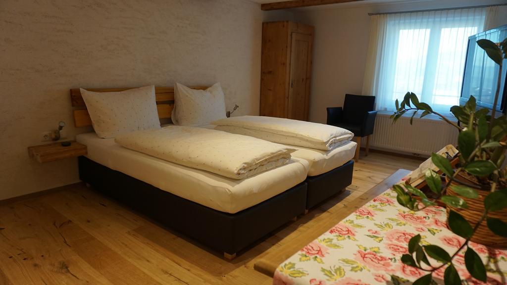 Waldrast Bed & Breakfast Batschuns Екстер'єр фото